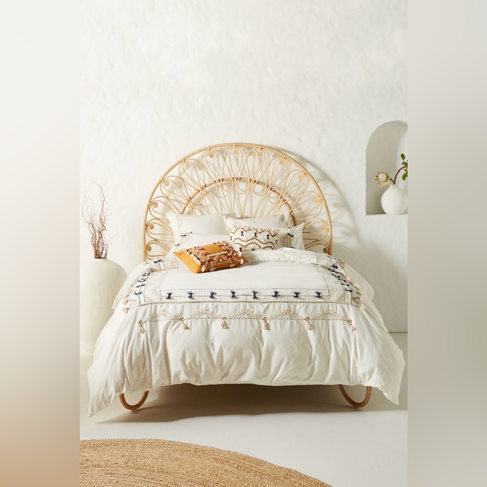 ▪️NWT Anthropologie Vineet Bahl Embroidered Romula Duvet Cover